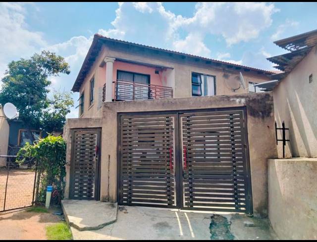 20 BEDROOM HOUSE FOR SALE IN PHOMOLONG